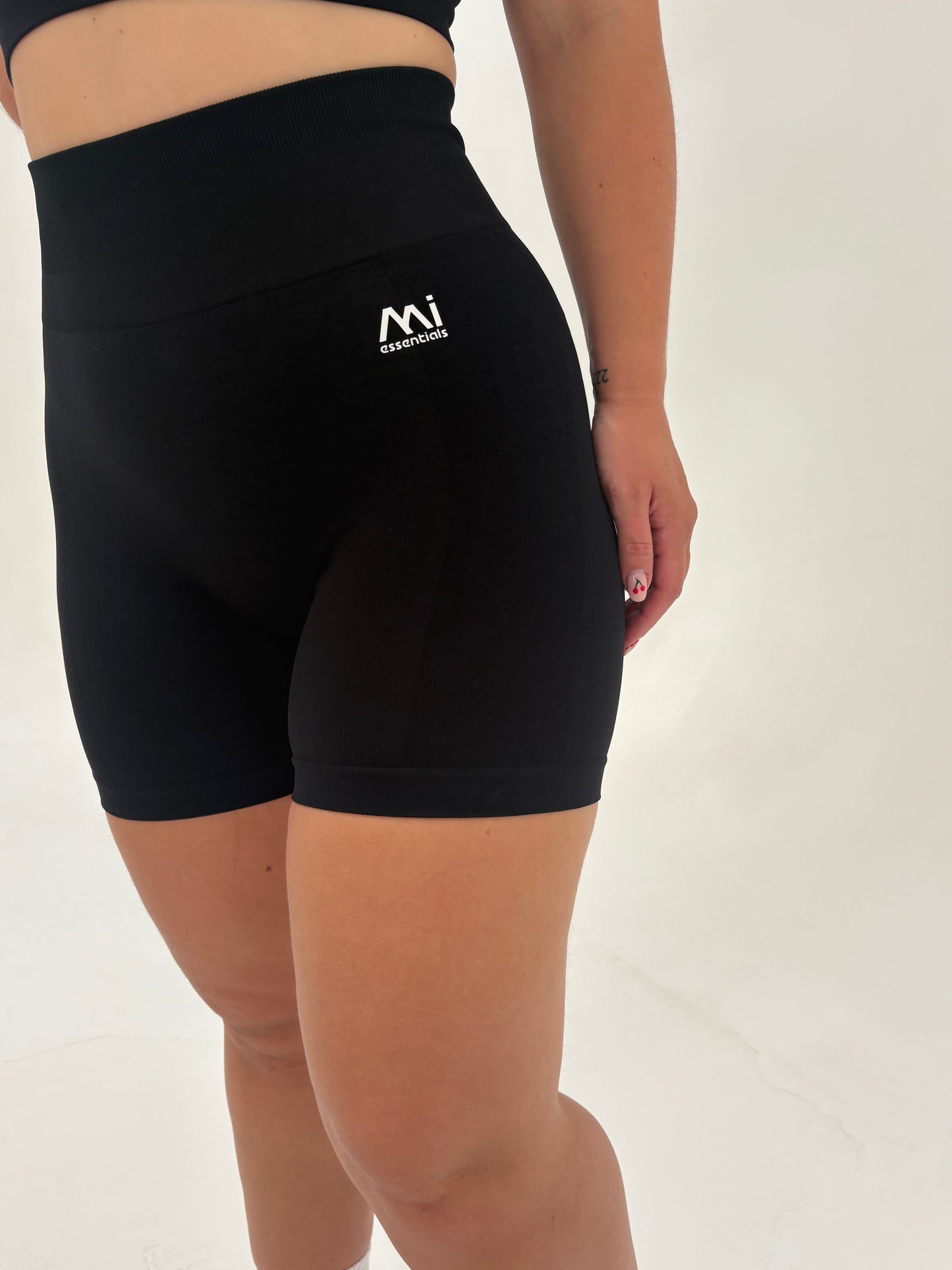 Elite Seamless Shorts